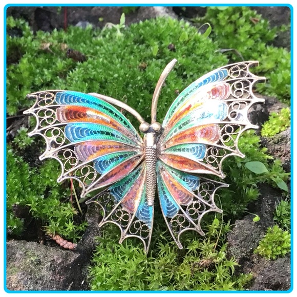 Jewelry - Vintage Butterfly brooch/pin